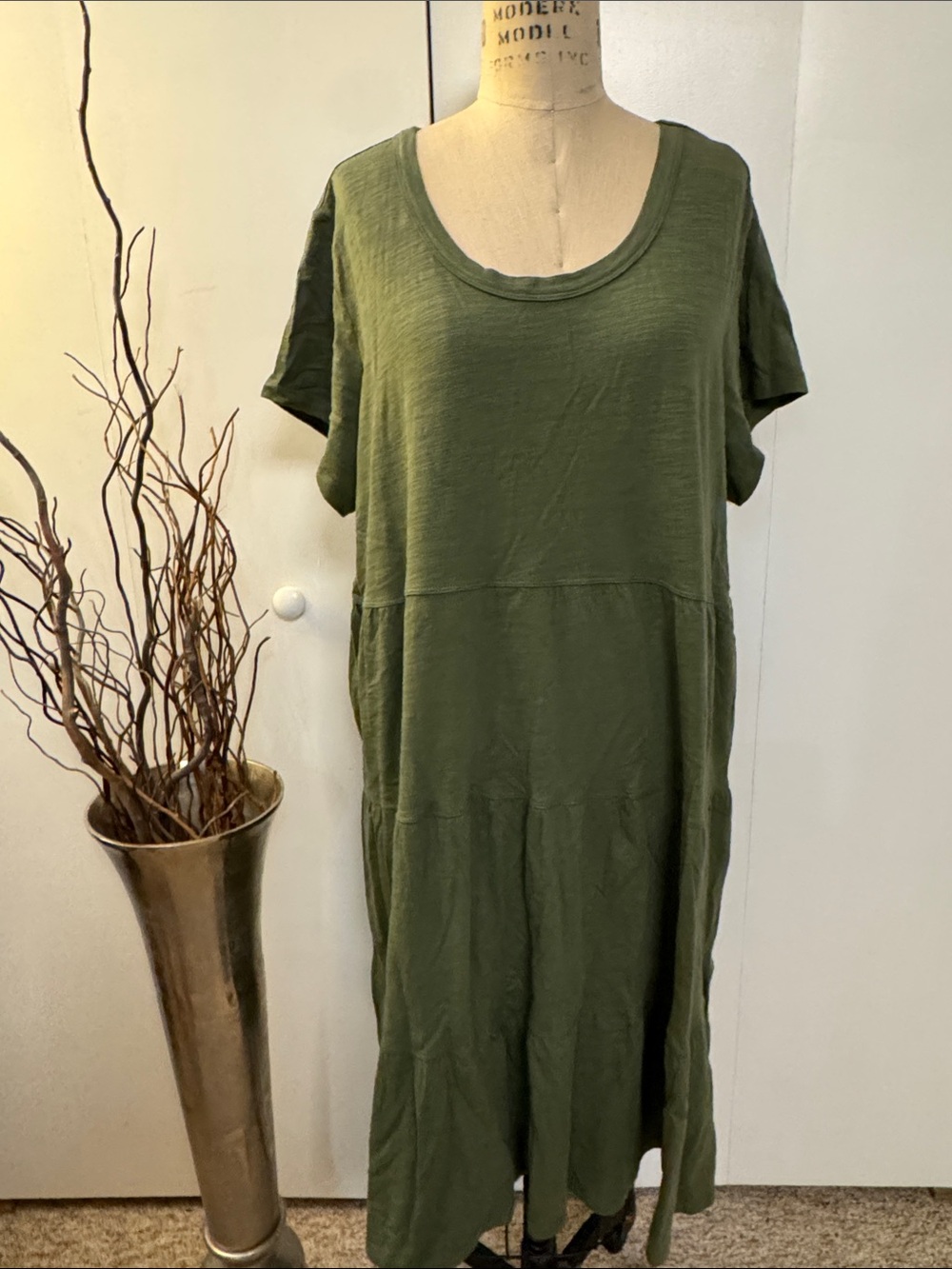 Time and Tru Olive Green Maxi Dress with Short Sleeves